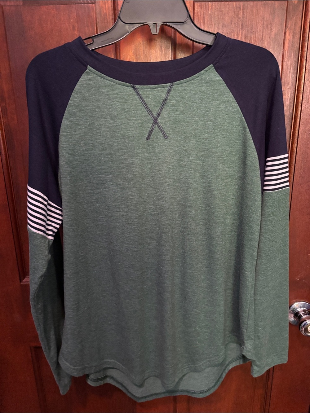 Casual Raglan Long Sleeve Top in Forest Green and Navy